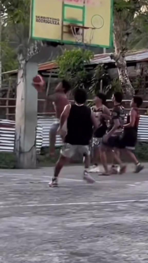 我都準備好嘲笑他了，結(jié)果被他帥到了