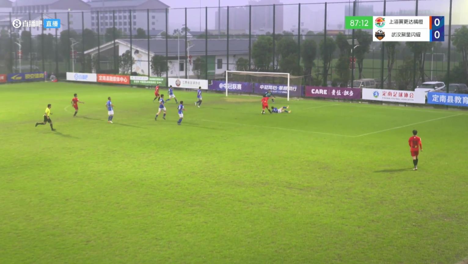 員工瘋狂助攻老板！58歲老板朱駿中冠替補完成絕殺